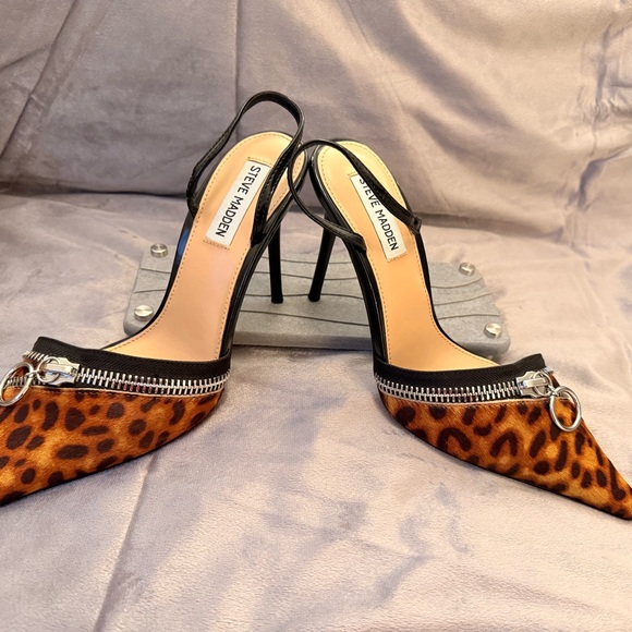 🐆 Steve Madden Dipper Leopard Calf Hair Zipper Pumps - Picture 3 of 9